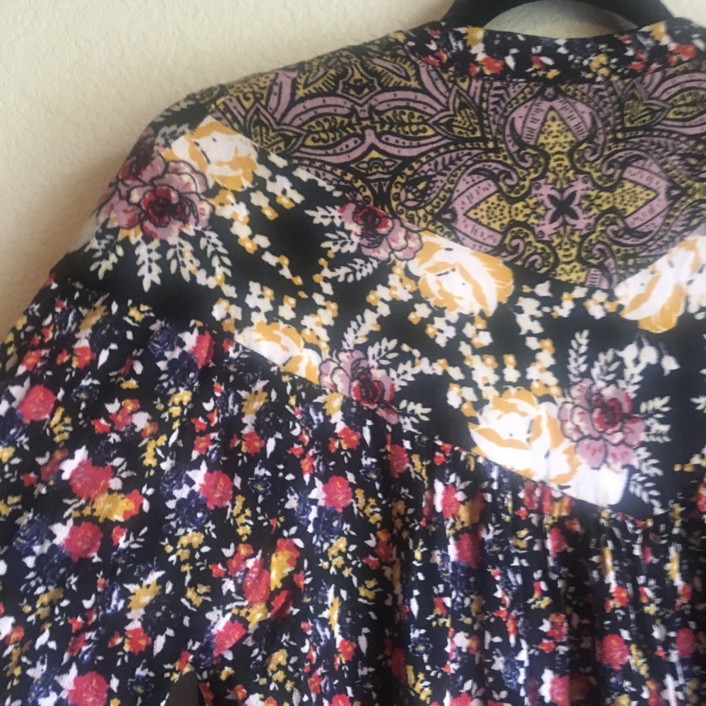 Free People Wildflower Fields Henley Top - Picture 6 of 8